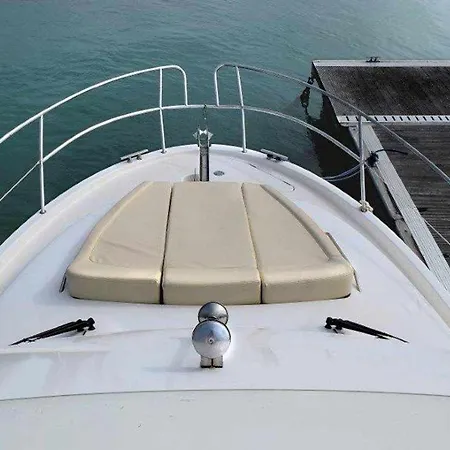 Yate De Lujo En Luxury Yacht In 보트호텔 *