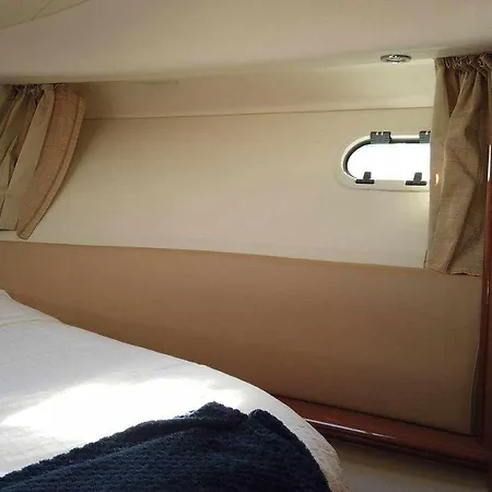 Yate De Lujo En Luxury Yacht In * Getxo